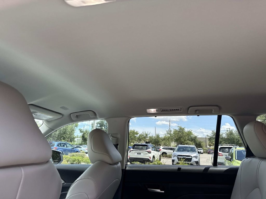 Used 2025 Toyota Grand Highlander FWD image 16