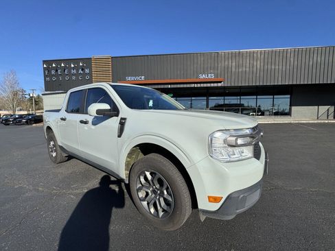 Used 2022 Ford Maverick XLT w/ XLT Luxury Package image 2