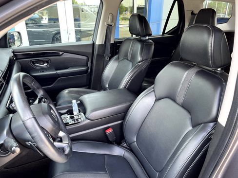 Used 2023 Honda Pilot EX-L image 11