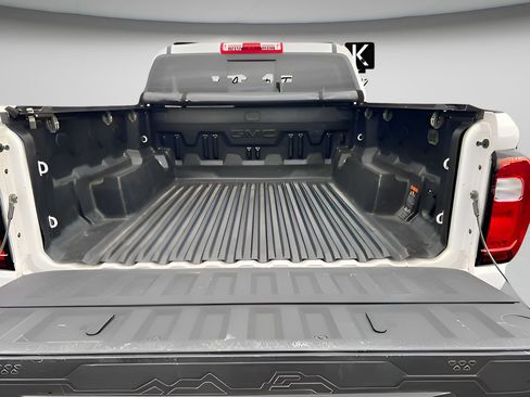 Used 2023 GMC Canyon AT4 w/ Canyon Safety Plus Package AWD/4WD image 8