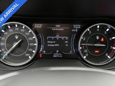 Used 2022 Maserati Levante GT AWD/4WD image 25