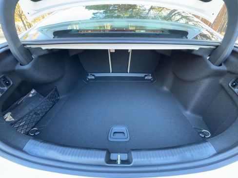 Used 2025 Mercedes-Benz C 300 Sedan image 16