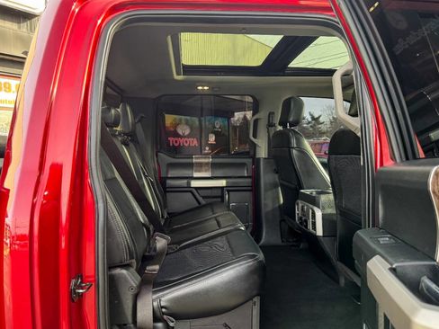 Used 2019 Ford F250 Lariat w/ Lariat Ultimate Package image 19