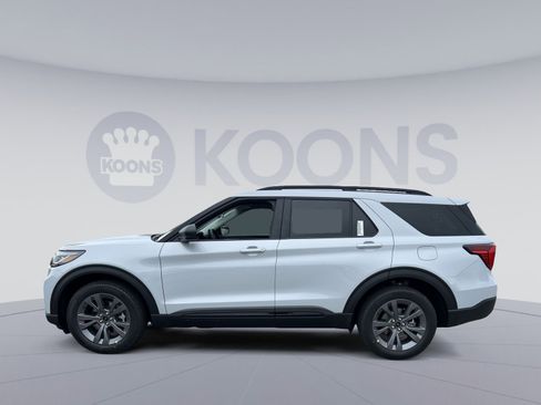 New 2026 Ford Explorer Active w/ Active Comfort Package AWD/4WD image 2