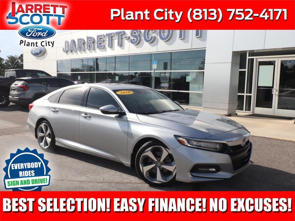 Used 2018 Honda Accord Touring image 1