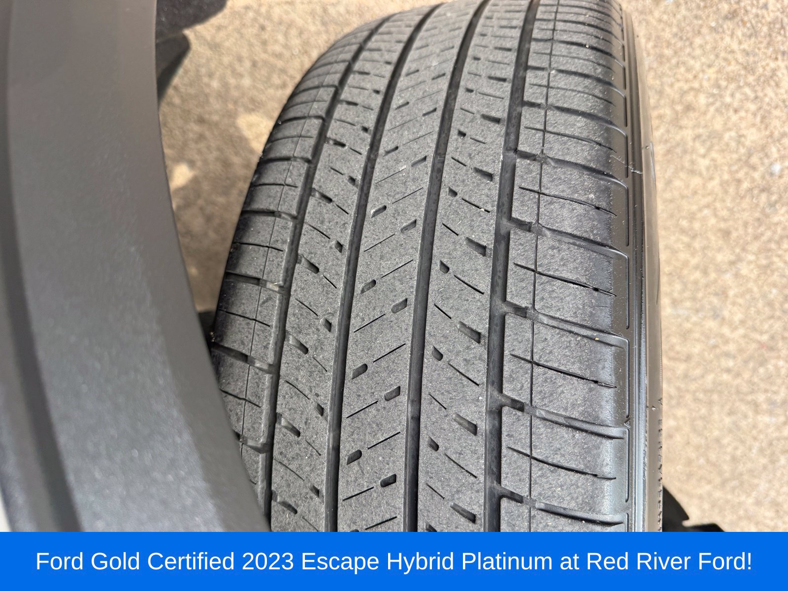 Certified 2023 Ford Escape Platinum FWD image 10