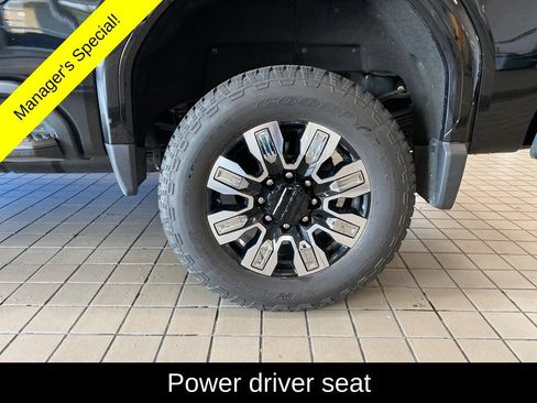 Used 2024 GMC Sierra 3500 Denali w/ Denali Reserve Package AWD/4WD image 23