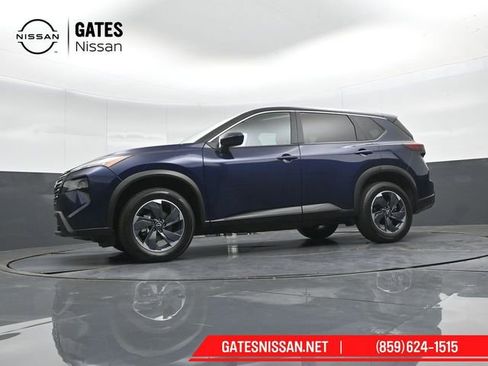 Used 2024 Nissan Rogue SV FWD image 39