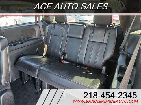 Used 2016 Dodge Grand Caravan R/T FWD image 19