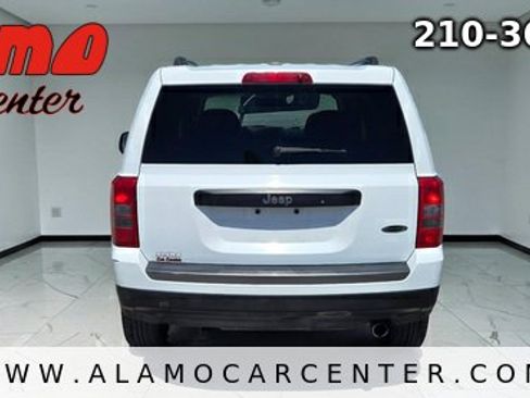 Used 2017 Jeep Patriot Sport image 4