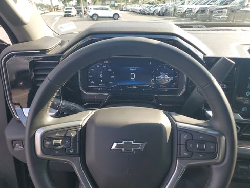 Used 2025 Chevrolet Silverado 3500 LTZ w/ LTZ Plus Package image 23