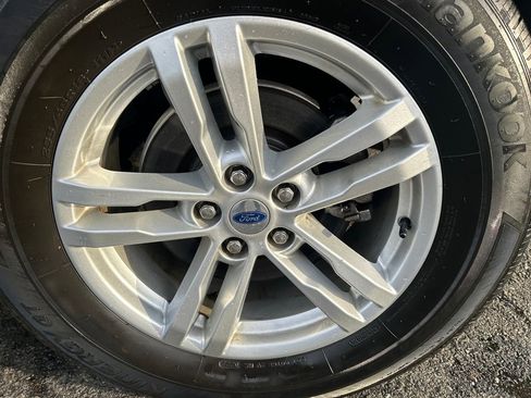 Certified 2023 Ford Explorer XLT w/ Equipment Group 202A image 13