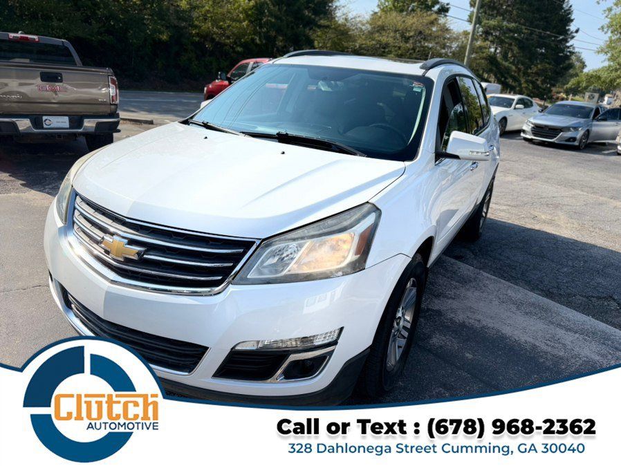 Used 2016 Chevrolet Traverse LT FWD image 2