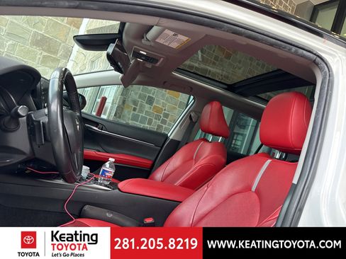 Used 2022 Toyota Camry XSE w/ Navigation Package image 15