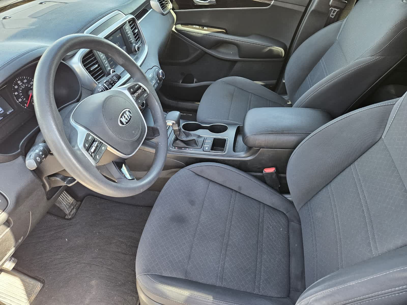 Used 2020 Kia Sorento FWD V6 image 2