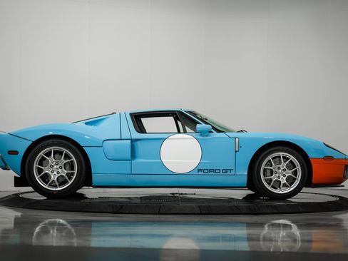 Used 2006 Ford GT image 48