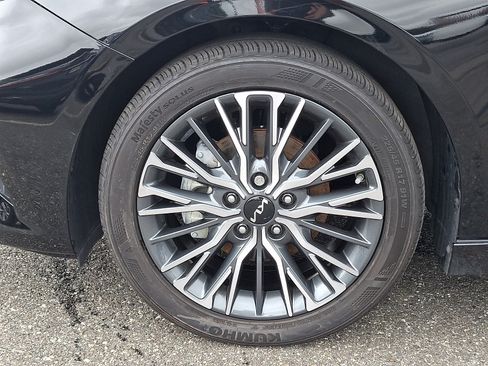 Certified 2024 Kia Forte GT-Line FWD image 8