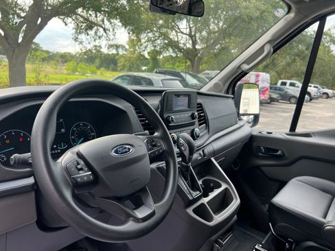 Used 2025 Ford Transit 250 148 High Roof RWD image 9