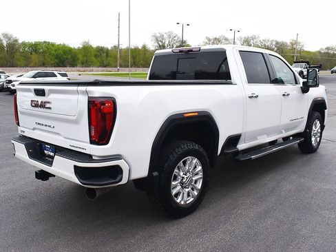 Used 2022 GMC Sierra 3500 Denali w/ Denali Ultimate Package AWD/4WD image 17