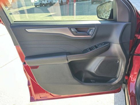 New 2026 Ford Escape Active image 10