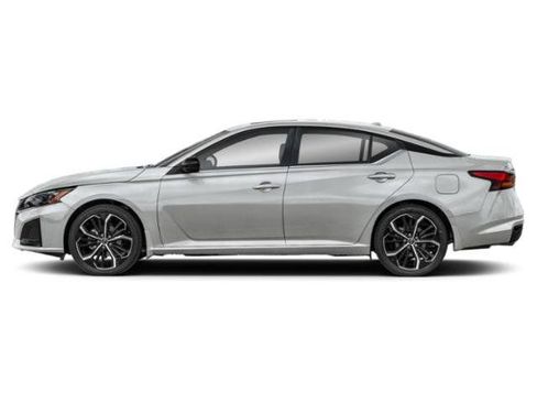 Used 2025 Nissan Altima 2.5 SR FWD image 3