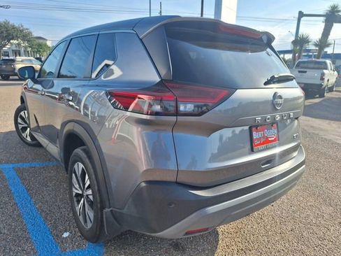 Certified 2023 Nissan Rogue SV FWD image 5