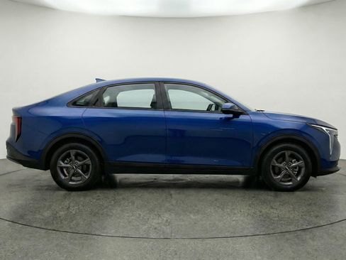 Used 2025 Kia K4 LXS image 11