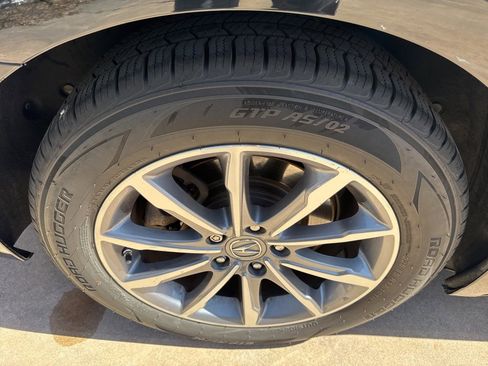 Used 2020 Acura TLX image 33