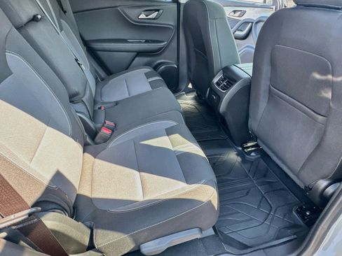 Used 2024 Chevrolet Blazer LT w/ Convenience Package FWD image 27