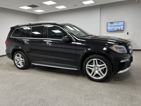 Used 2014 Mercedes-Benz GL 550 4MATIC image 14
