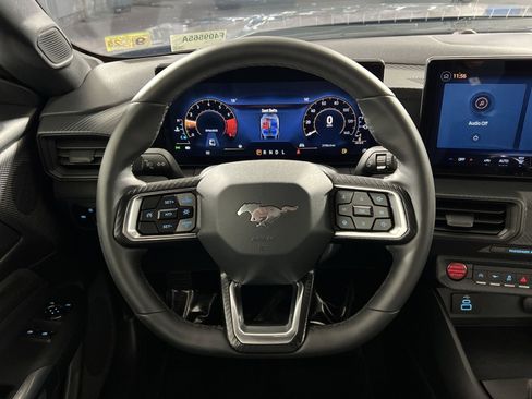 Used 2024 Ford Mustang Coupe image 16