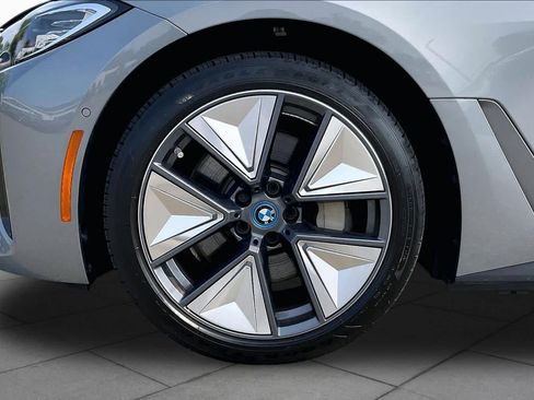 Used 2024 BMW i4 eDrive40 w/ Premium Package RWD image 10