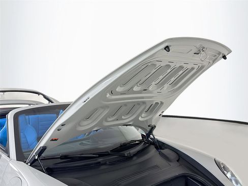 Used 2025 Porsche 911 Turbo S image 33