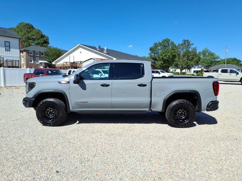 Used 2024 GMC Sierra 1500 AT4X w/ AT4X AEV Edition AWD/4WD image 4