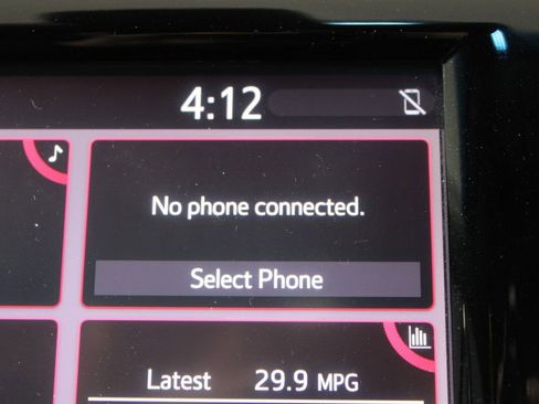 Used 2018 Toyota Camry SE image 25