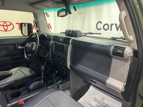 Used 2014 Toyota FJ Cruiser 4WD image 13