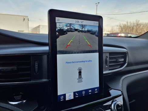 Used 2024 Ford Explorer ST w/ Equipment Group 401A image 10