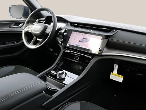 New 2026 Jeep Grand Cherokee Altitude image 19