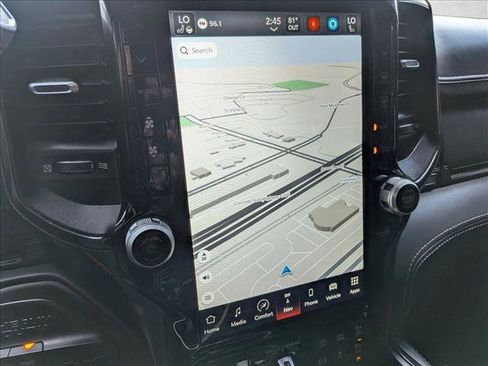 Used 2024 RAM 2500 Limited image 13