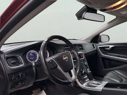 Used 2012 Volvo S60 T5 image 11