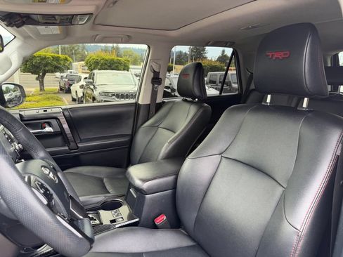 Used 2021 Toyota 4Runner TRD Off-Road Premium w/ Moonroof Package AWD/4WD image 14