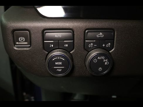 Used 2023 Chevrolet Silverado 1500 LT image 14