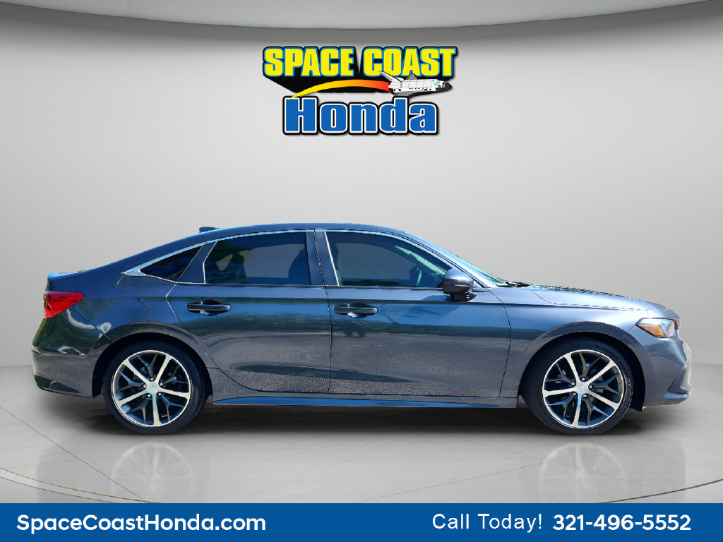 Used 2024 Honda Civic Touring image 2