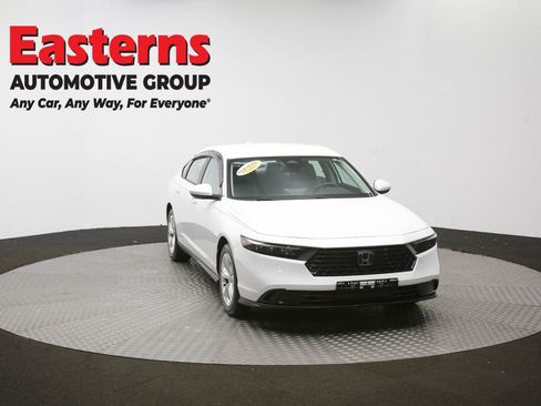 Used 2025 Honda Accord LX image 49