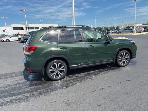 Used 2023 Subaru Forester Limited AWD/4WD image 7