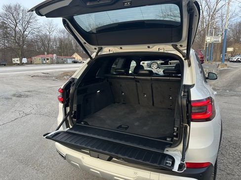Used 2022 BMW X5 xDrive40i w/ Premium Package image 24