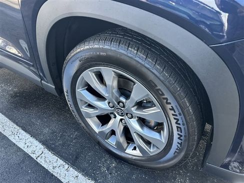 Used 2024 Toyota Grand Highlander XLE image 10