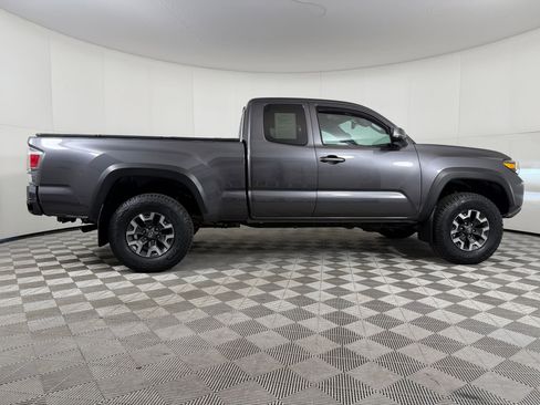 Used 2023 Toyota Tacoma TRD Off-Road w/ TRD Premium Off Road Package image 8
