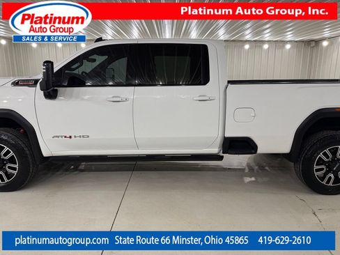 Used 2023 GMC Sierra 3500 AT4 w/ AT4 Premium Plus Package AWD/4WD image 2