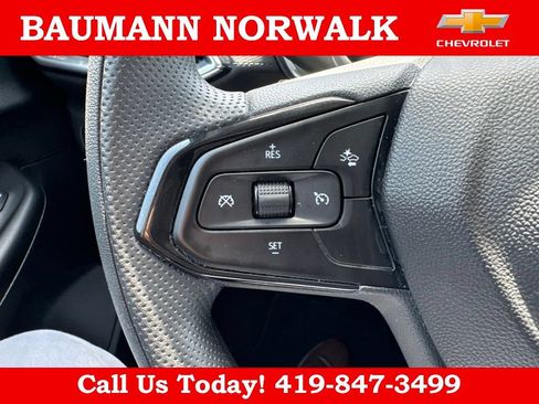 Used 2023 Chevrolet TrailBlazer LT FWD image 28